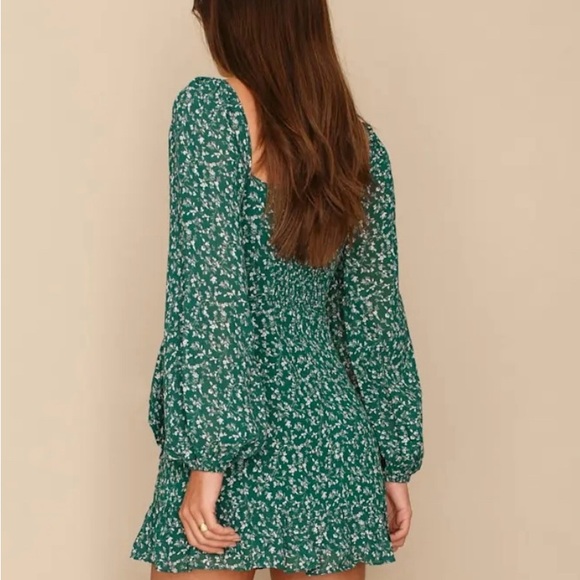 Reformation Floral Green Dress. Size 2. - Picture 3 of 4